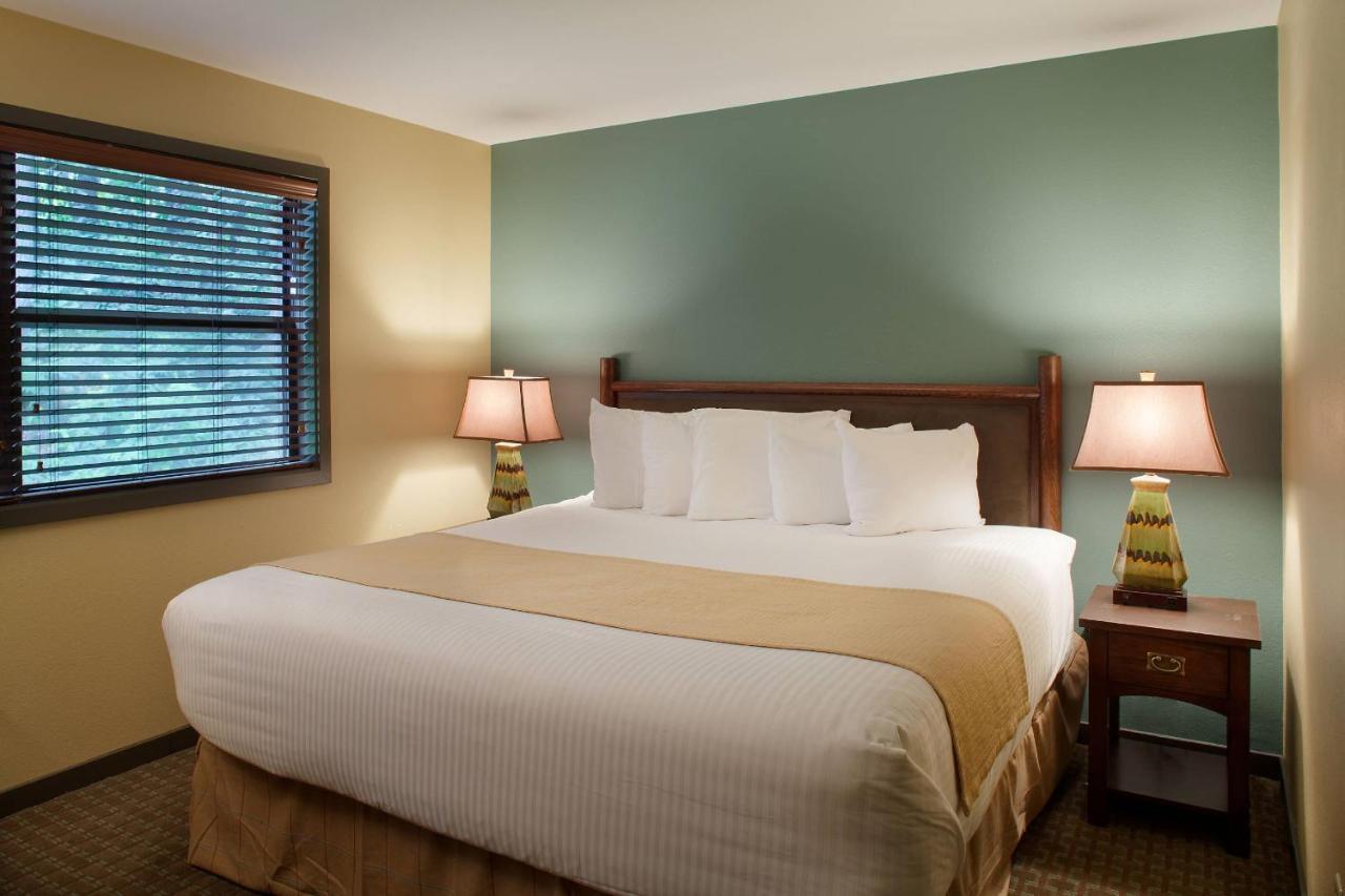 Bluegreen Vacations Christmas Mountain Village, An Ascend Resort Wisconsin Dells Ngoại thất bức ảnh