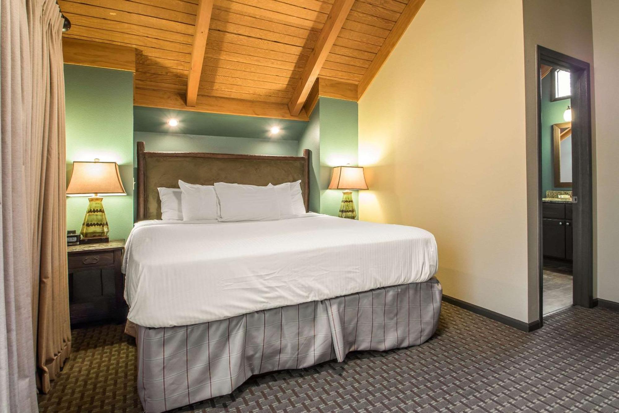 Bluegreen Vacations Christmas Mountain Village, An Ascend Resort Wisconsin Dells Ngoại thất bức ảnh