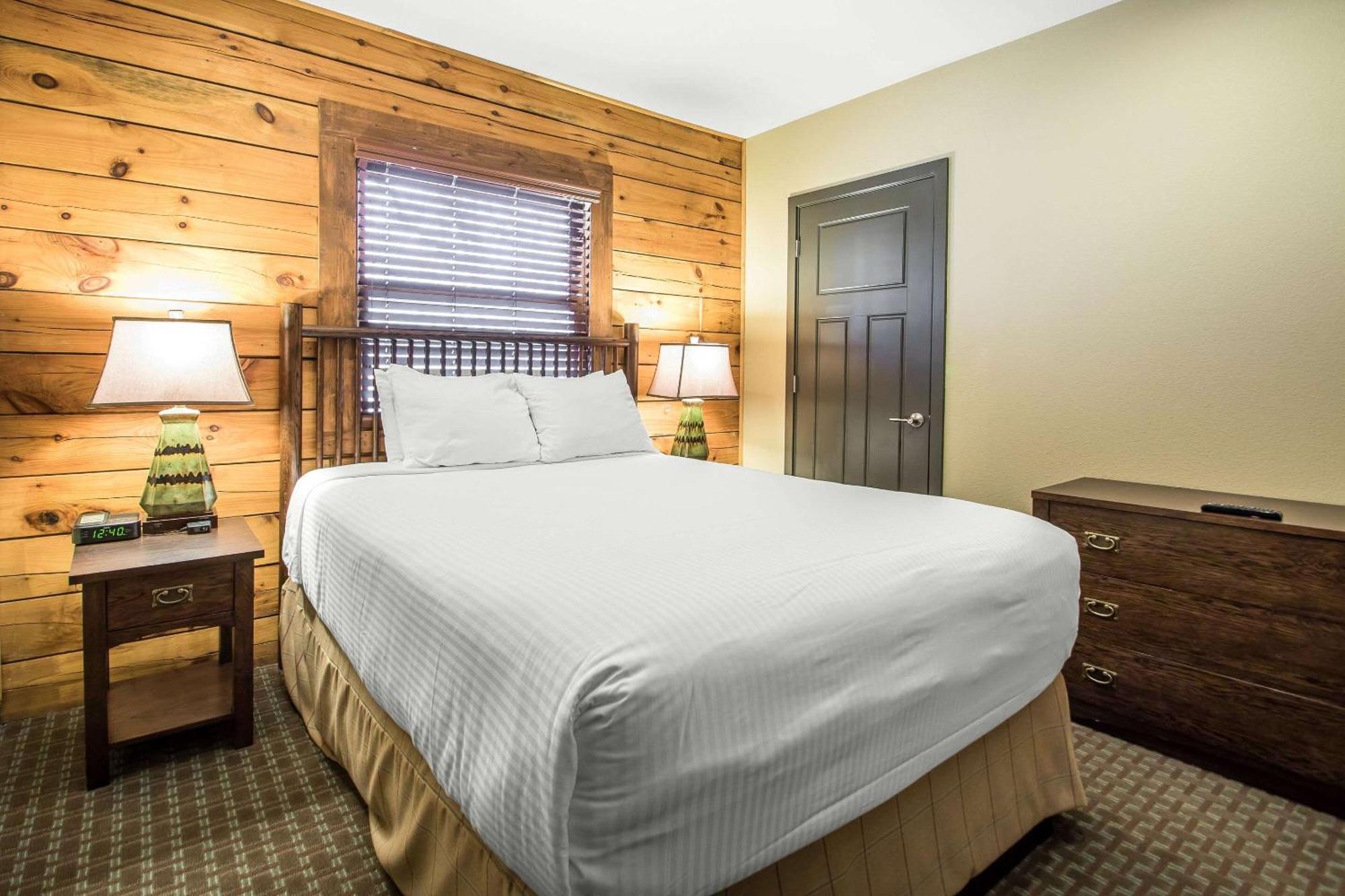 Bluegreen Vacations Christmas Mountain Village, An Ascend Resort Wisconsin Dells Ngoại thất bức ảnh