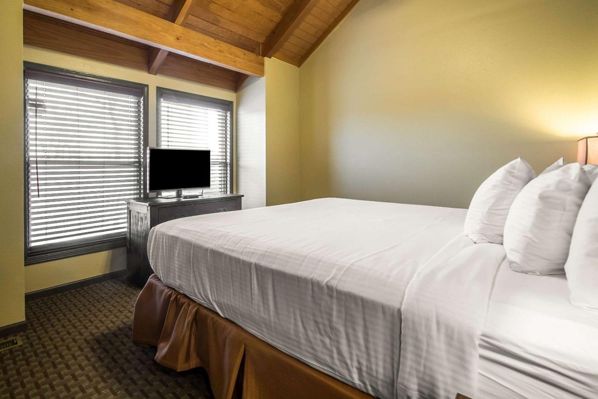 Bluegreen Vacations Christmas Mountain Village, An Ascend Resort Wisconsin Dells Ngoại thất bức ảnh