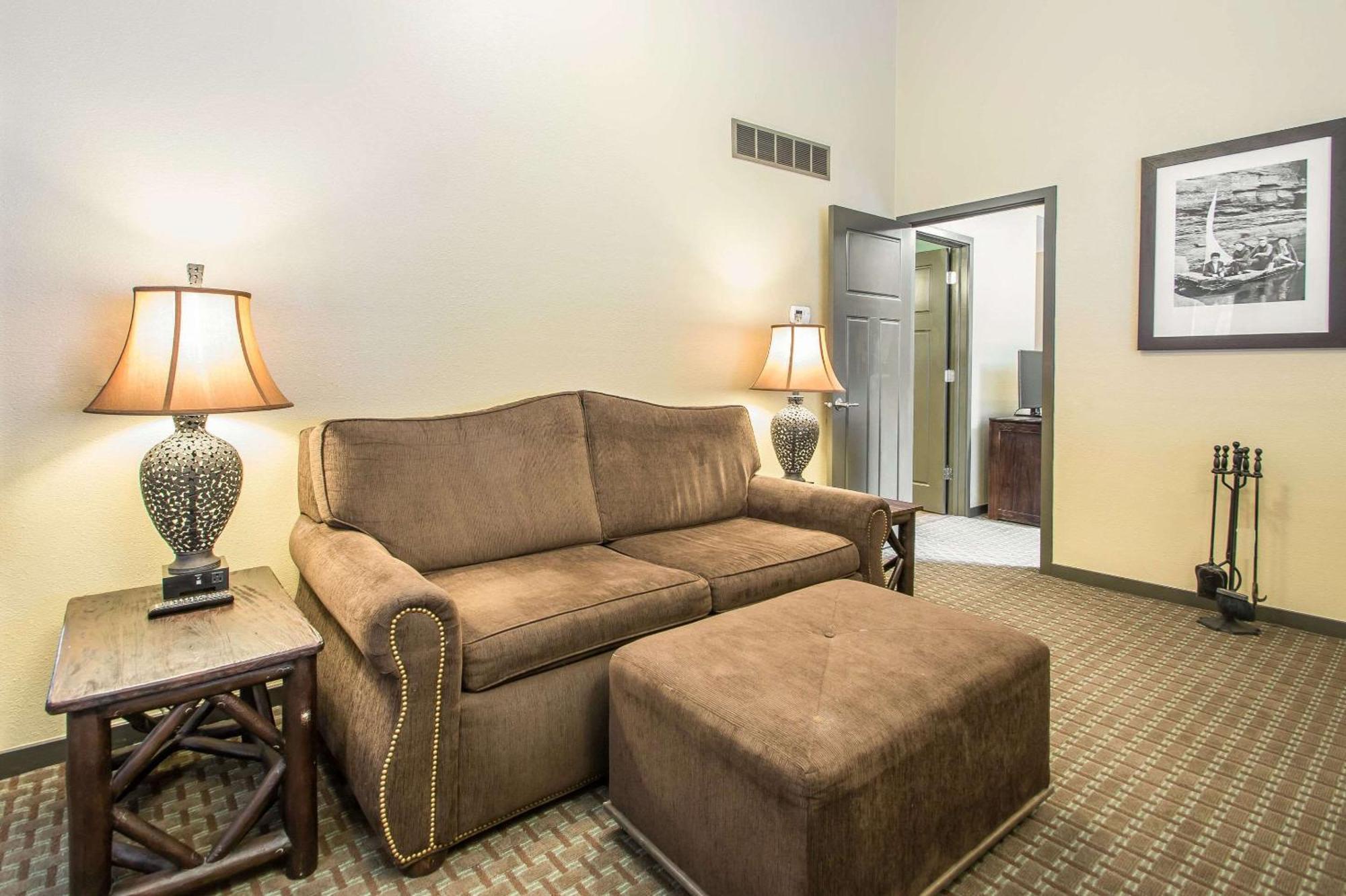 Bluegreen Vacations Christmas Mountain Village, An Ascend Resort Wisconsin Dells Ngoại thất bức ảnh