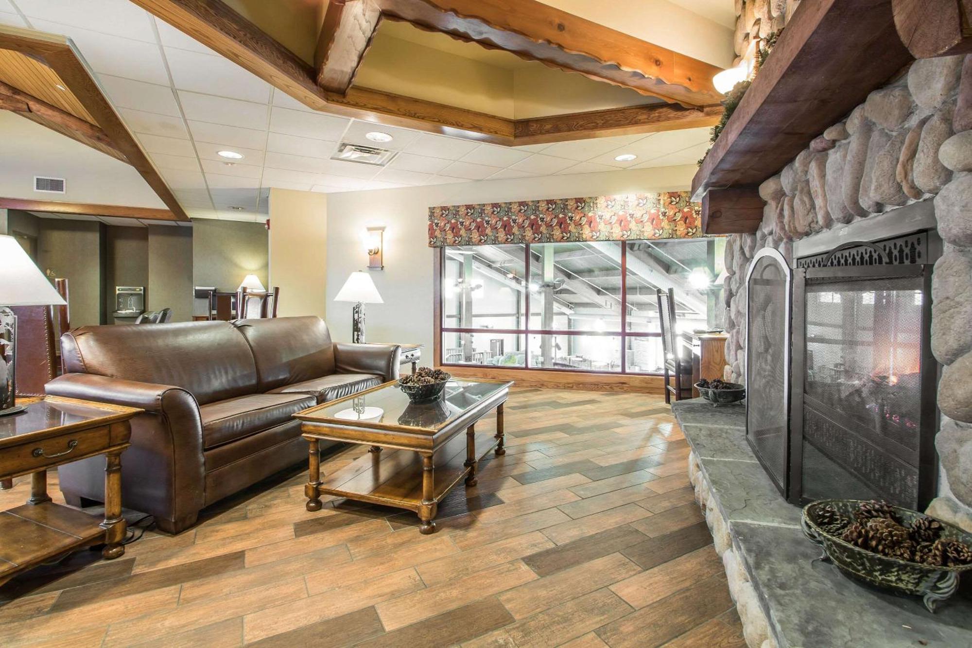 Bluegreen Vacations Christmas Mountain Village, An Ascend Resort Wisconsin Dells Ngoại thất bức ảnh